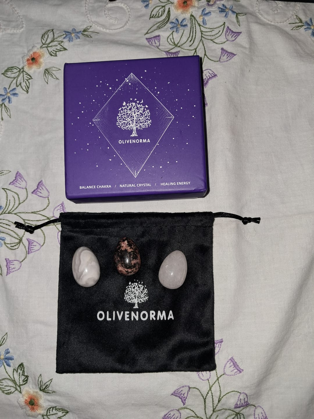Customer photo review of Œuf en cristal de quartz rose de Pâques en forme d'étoile dansante