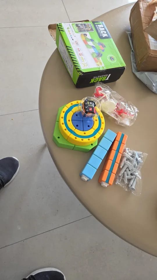 Customer photo review of JUNIOR · CIRCUITO MÁGICO