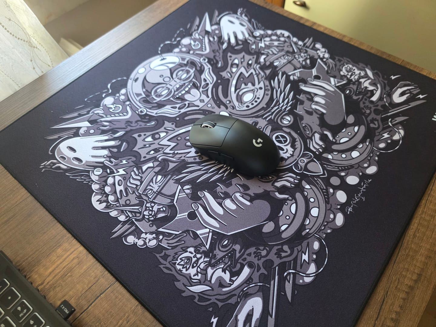 Customer photo review of Wraith Spirit of Aim Pro Mousepad