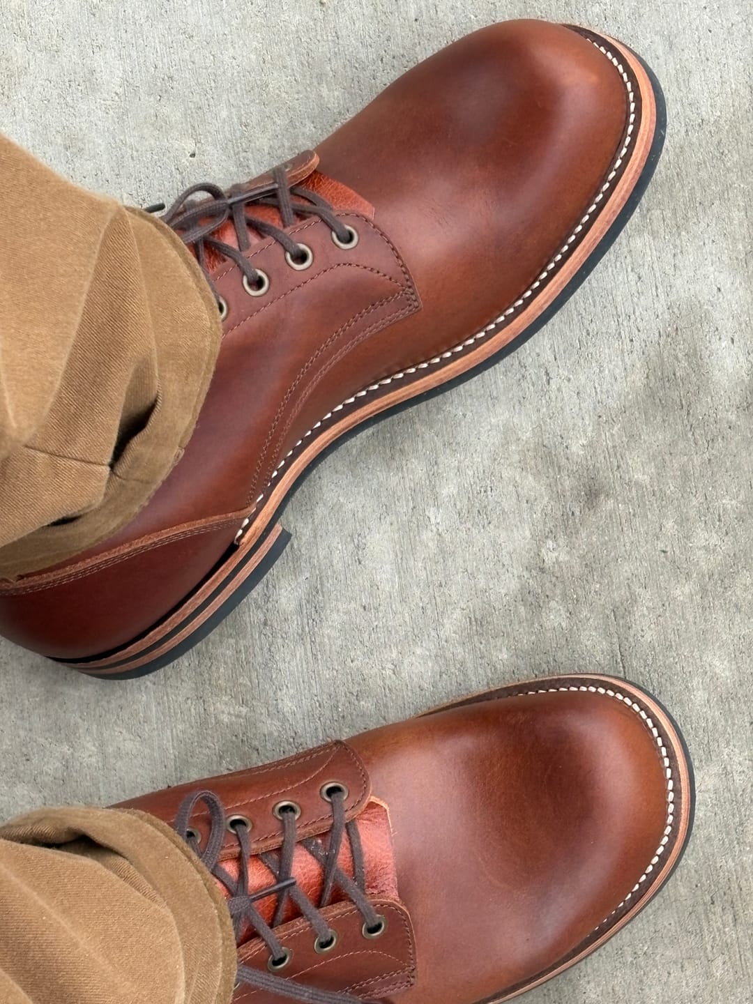 Customer photo review of Munson Plain Toe Logging Boot -luosjiet®boots - Brown Full Grain oiled Cowhide