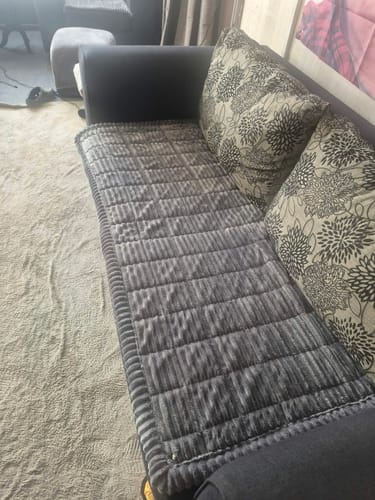 Customer photo review of Cosy Couch - Couch Cover