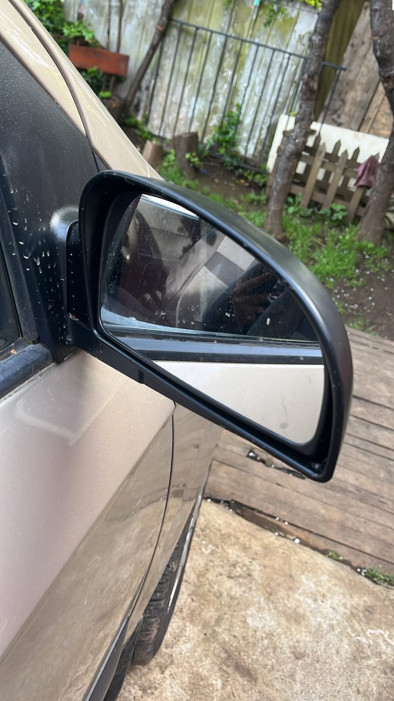 Customer photo review of Espejo Electrico Derecho Hyundai Getz 2004 2011 Alternativo 876201C700