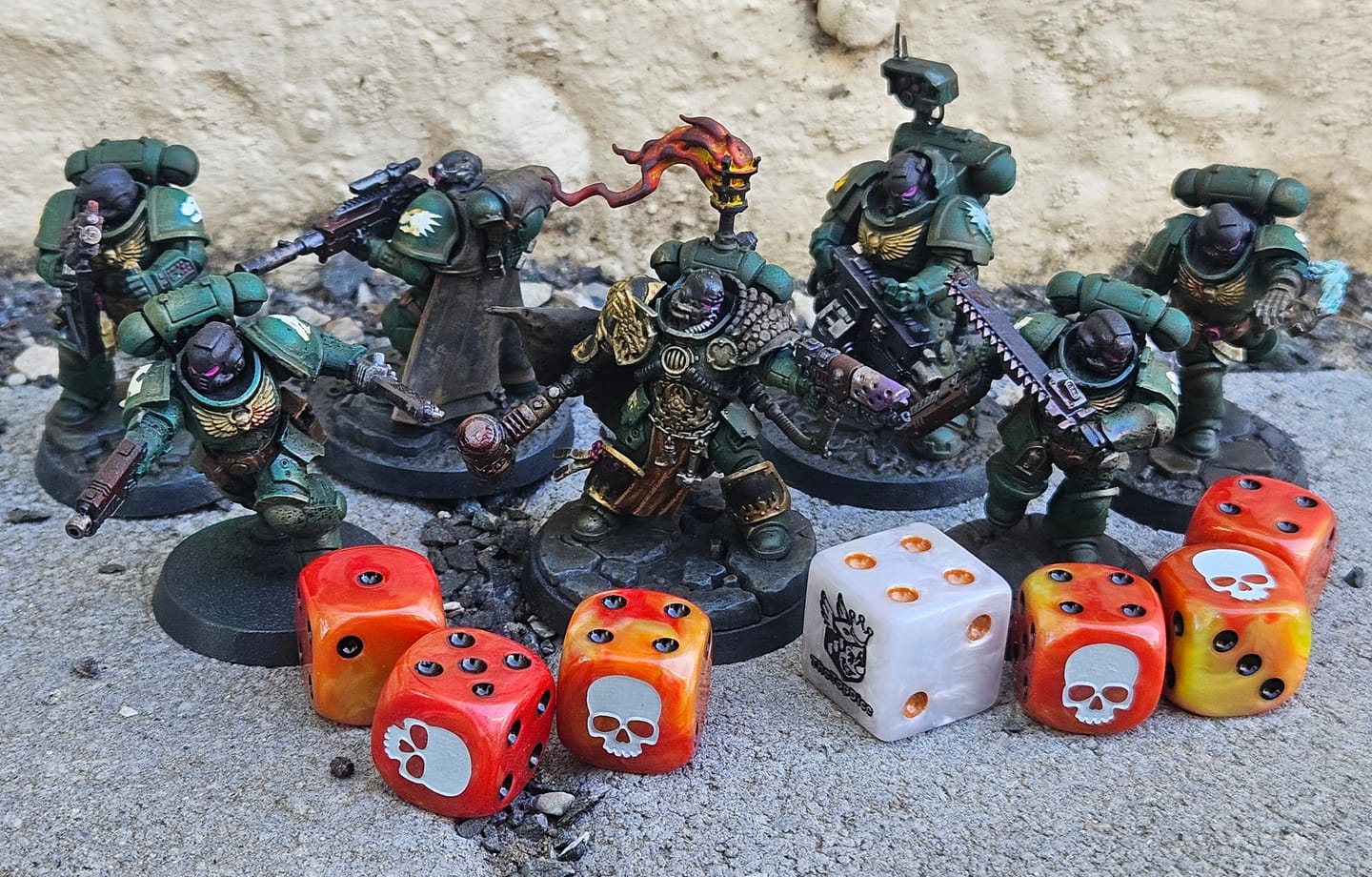 Customer photo review of Fire Skull Damned D6 Dice