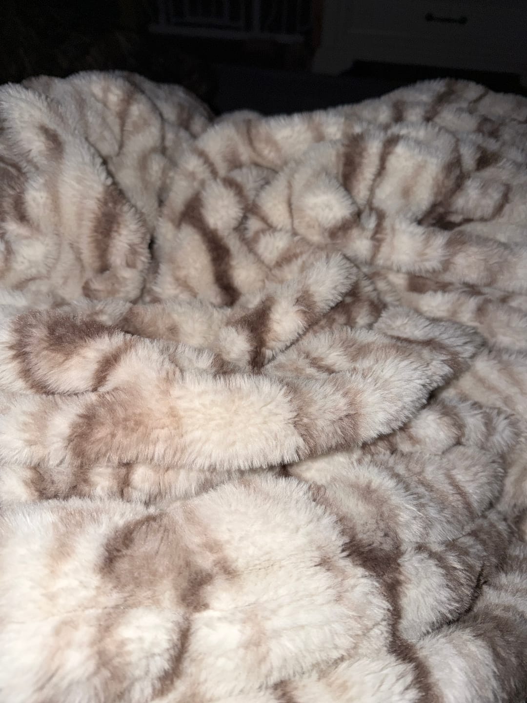 Customer photo review of Hugs Kaci Chocolate Marble Blanket