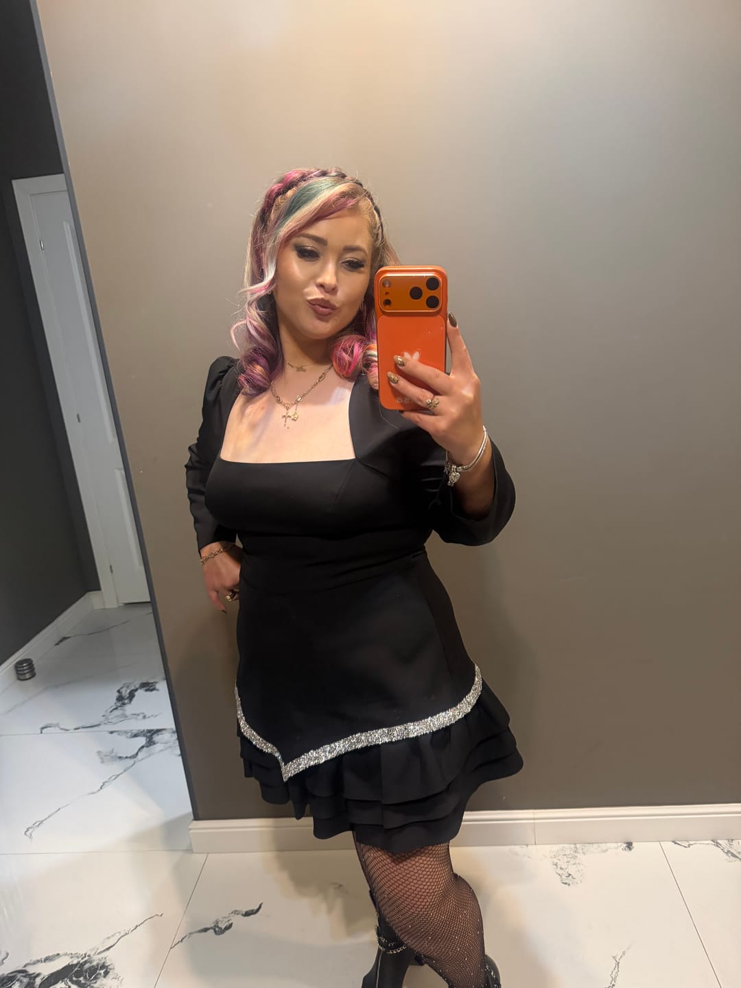 Customer photo review of Rochie Chrissy scurta cu volane si aplicatii argintii