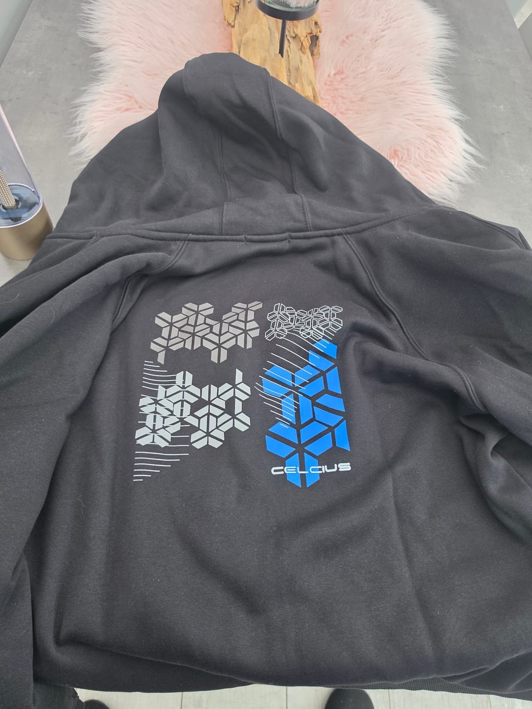 Customer photo review of Celsius Hoodie – Hoodie