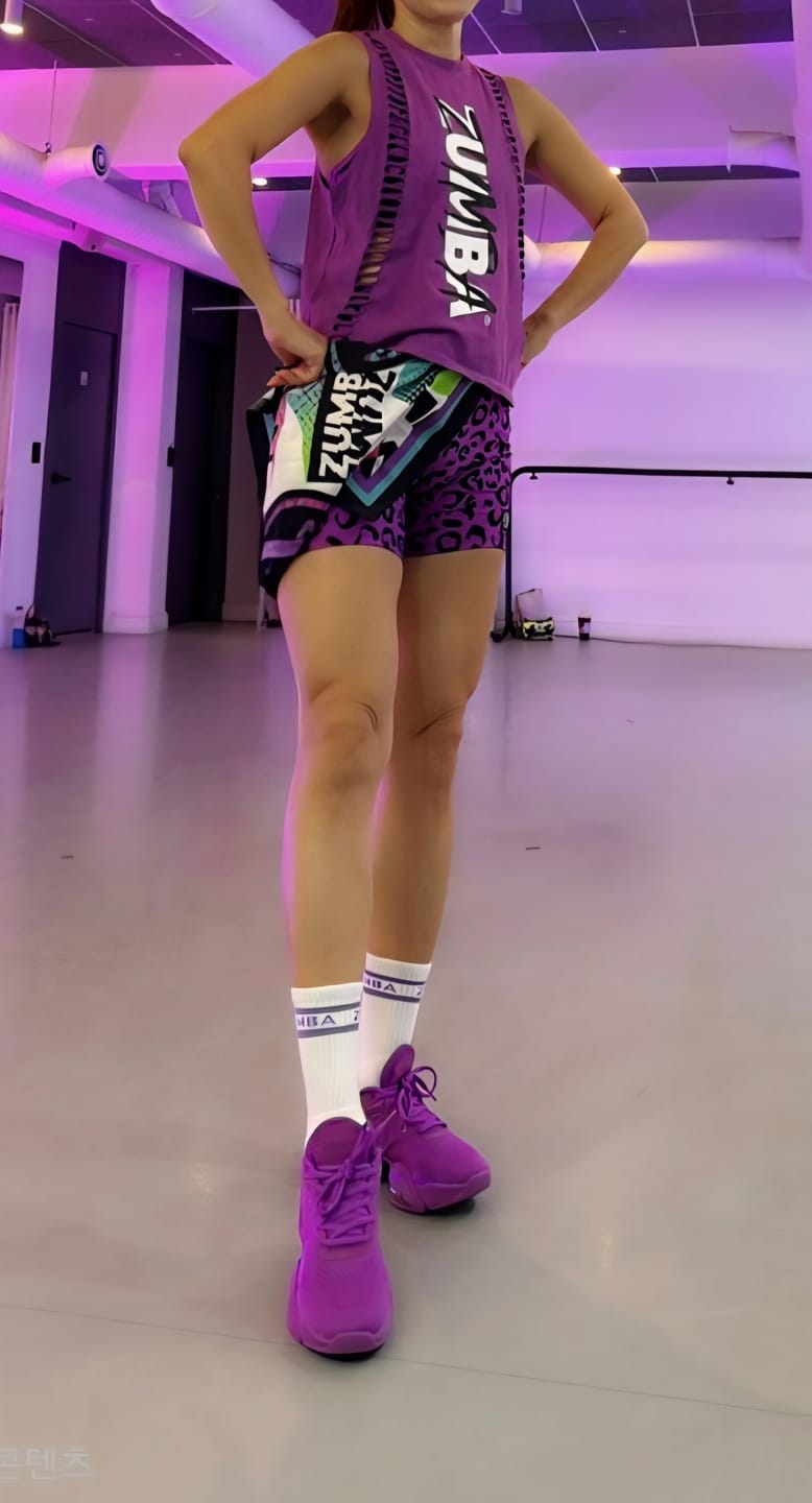 Customer photo review of Ultrabright High Waisted Biker Shorts