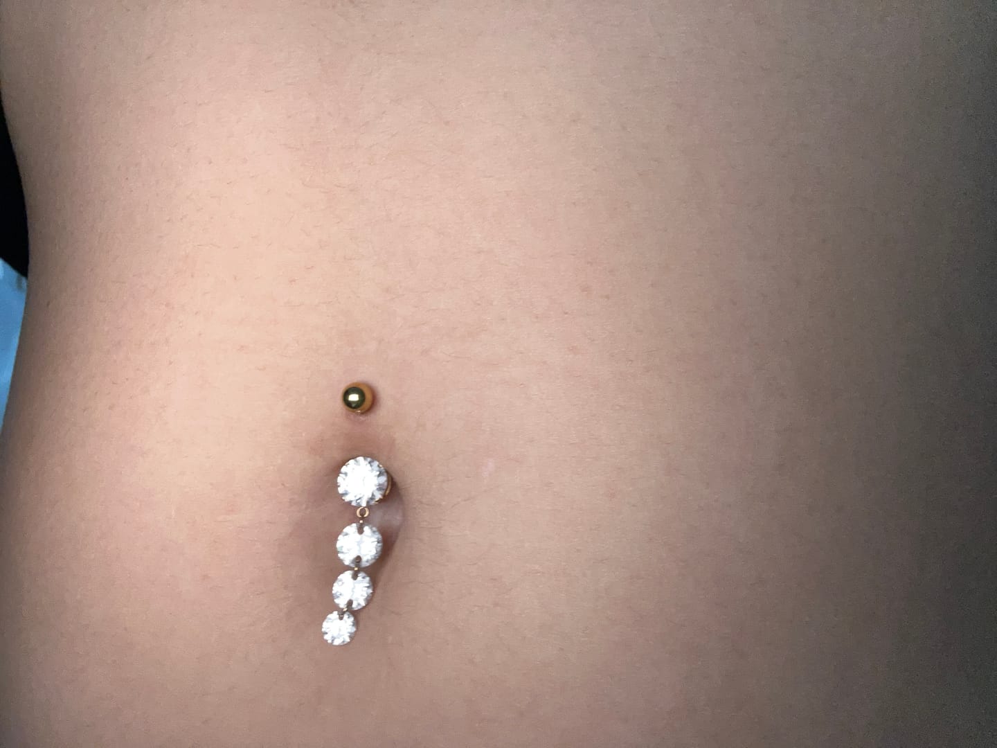 Customer photo review of Hi-Life Teardrop Dangle Belly Piercing - Titan
