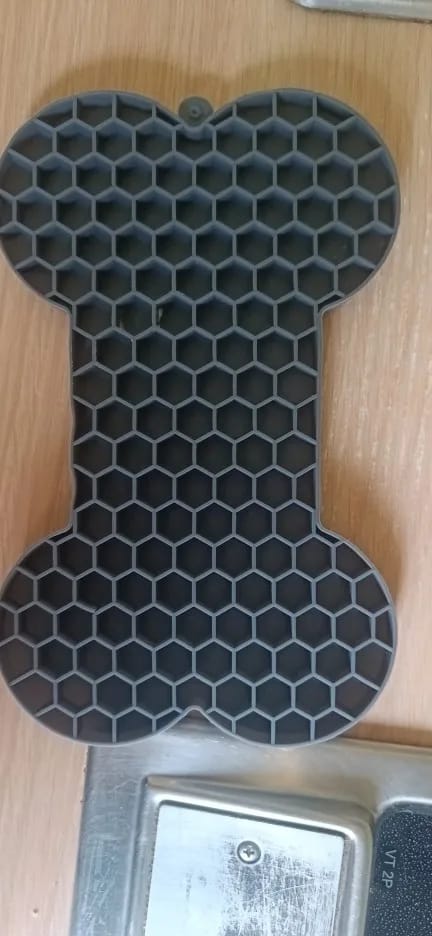 Customer photo review of Anxiety Relief Lick Pad