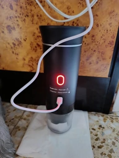 Customer photo review of Cafetera Portátil 3 en 1 | Brenela TM