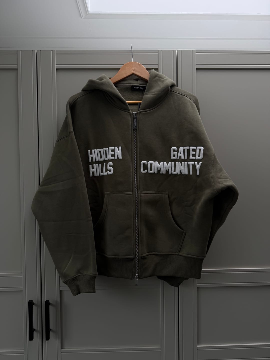 Customer photo review of GATED COMMUNITY ZIP HOODIE SAGE