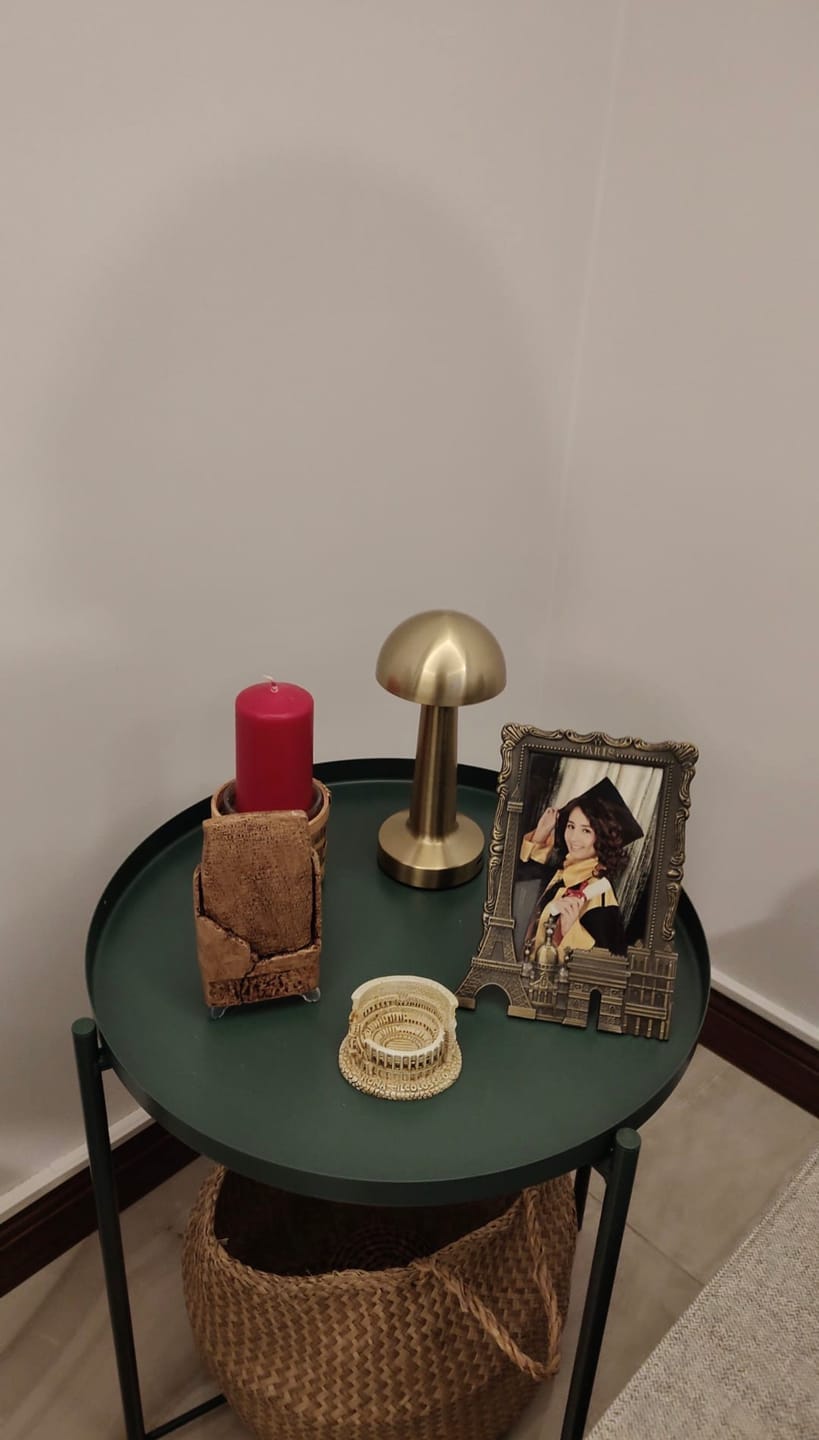 Customer photo review of Sümer Aşk Şiiri Tableti | Çivi Yazılı Mezopotamya Tableti | Dünyanın İlk Aşk Şiiri Müze Replikası