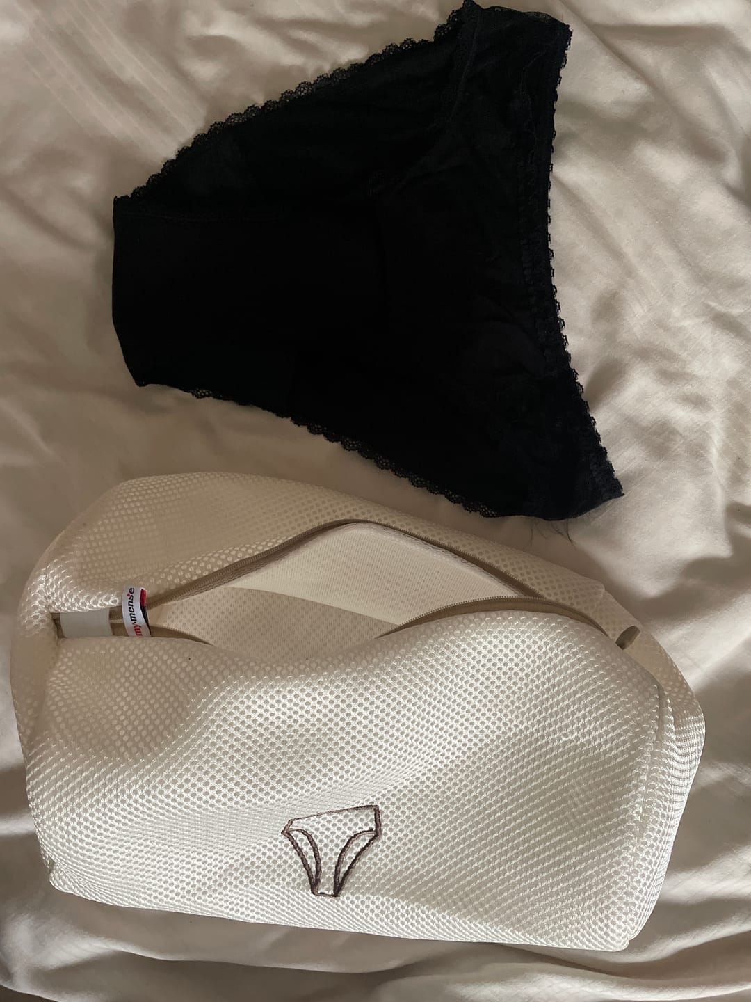 Customer photo review of Laundry Bag - schützender Wäschesack