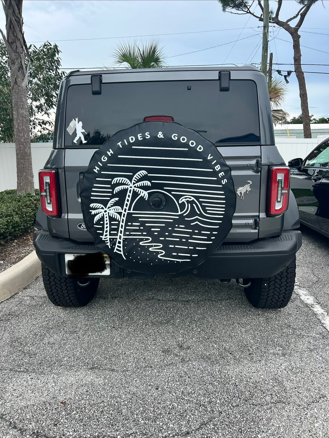 Customer photo review of High Tides Good Vibes Tire Cover
