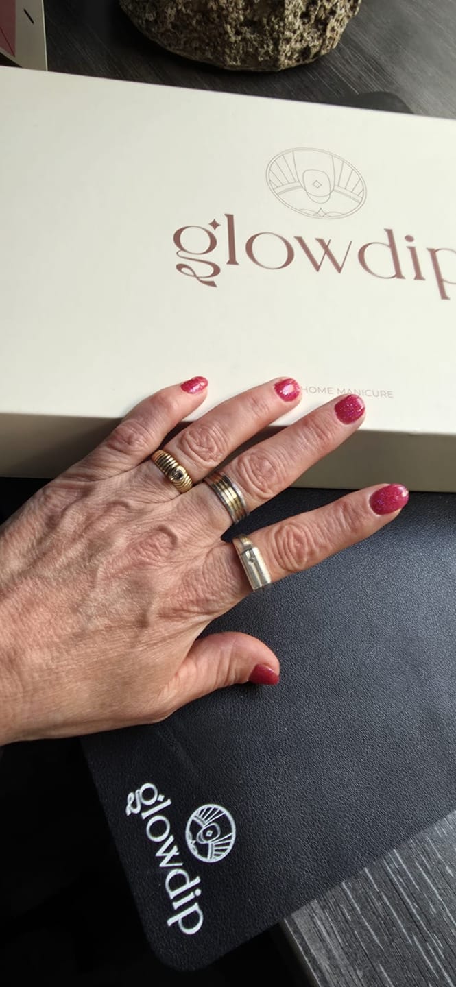 Customer photo review of Glowdip Alles-in-één Manicure Set
