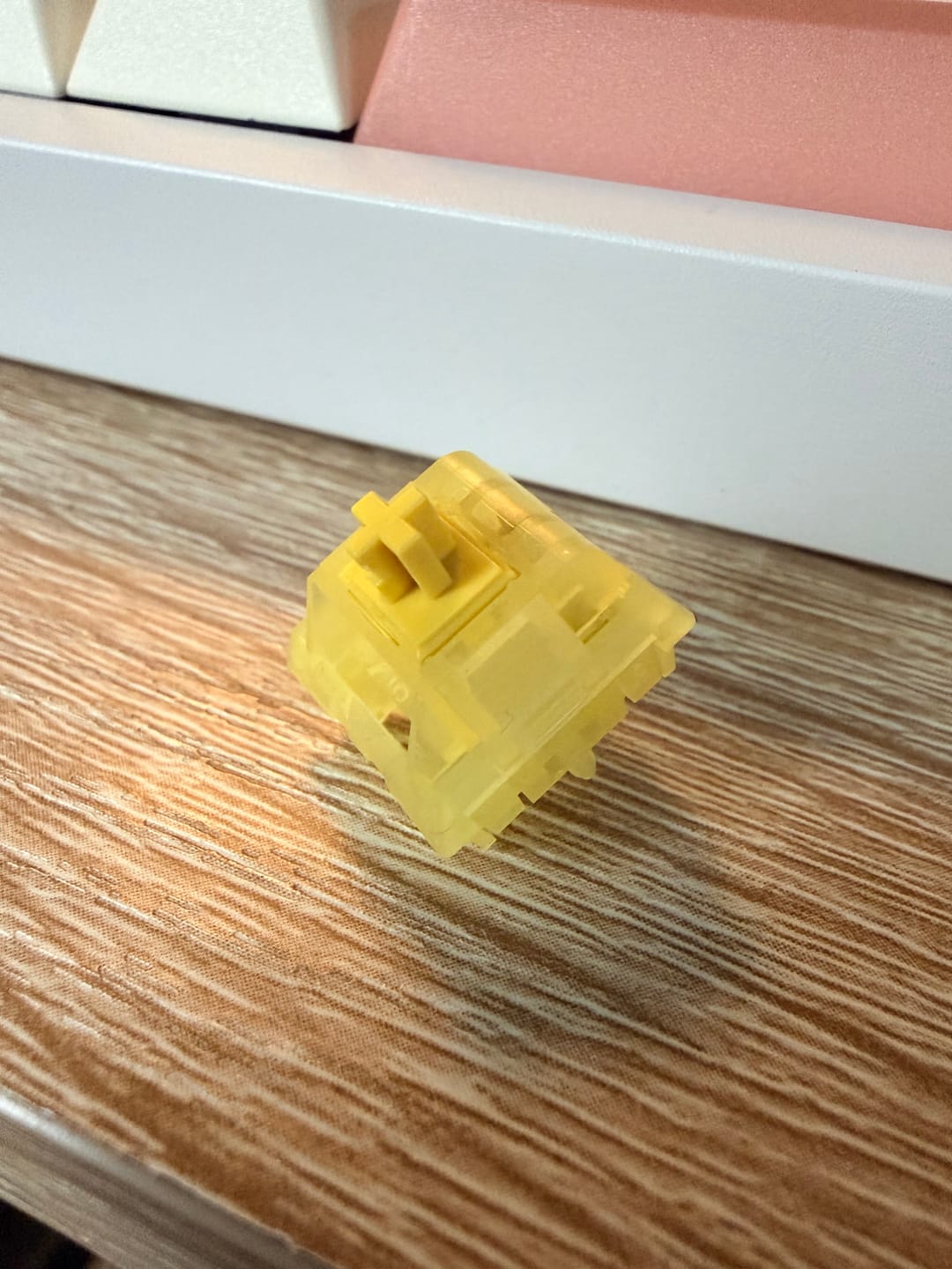 Customer photo review of KEYGEEK Sunflower Linear Switch Factory Lubed Edition (10PCS)