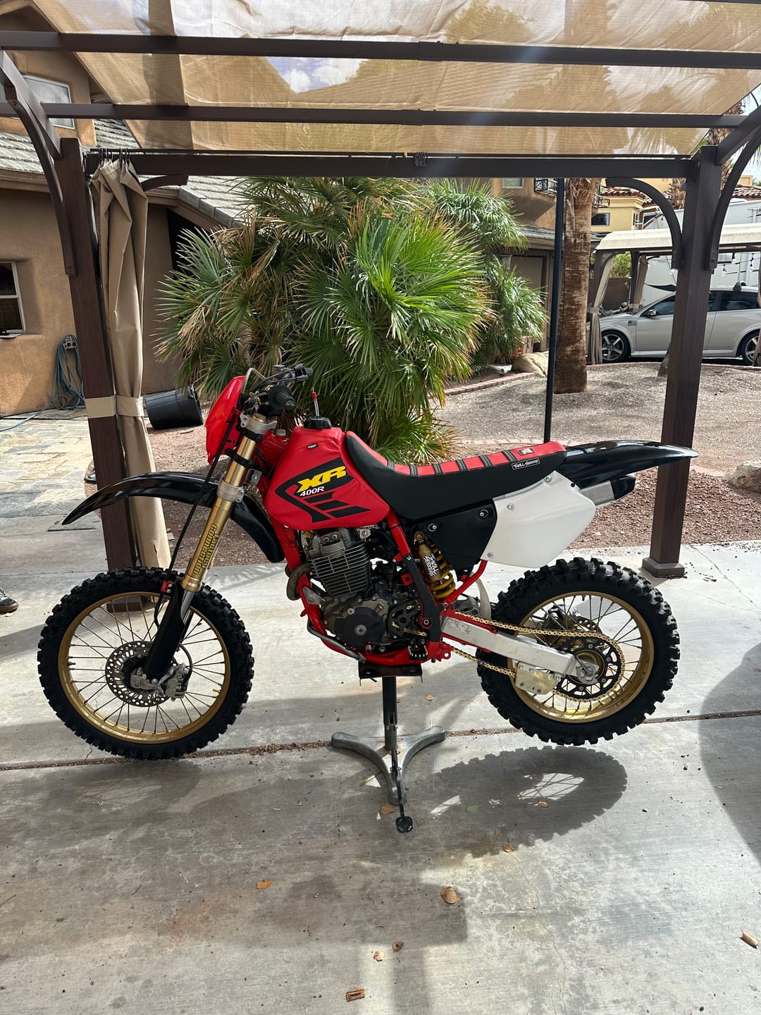 Customer photo review of Custom Seat Cover: 2003 Honda XR400R