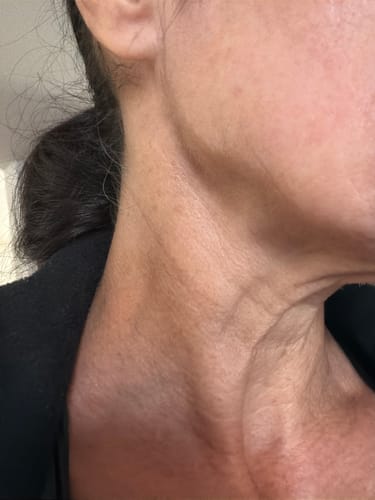 Alicia D., verified GLOV customer, customer photo