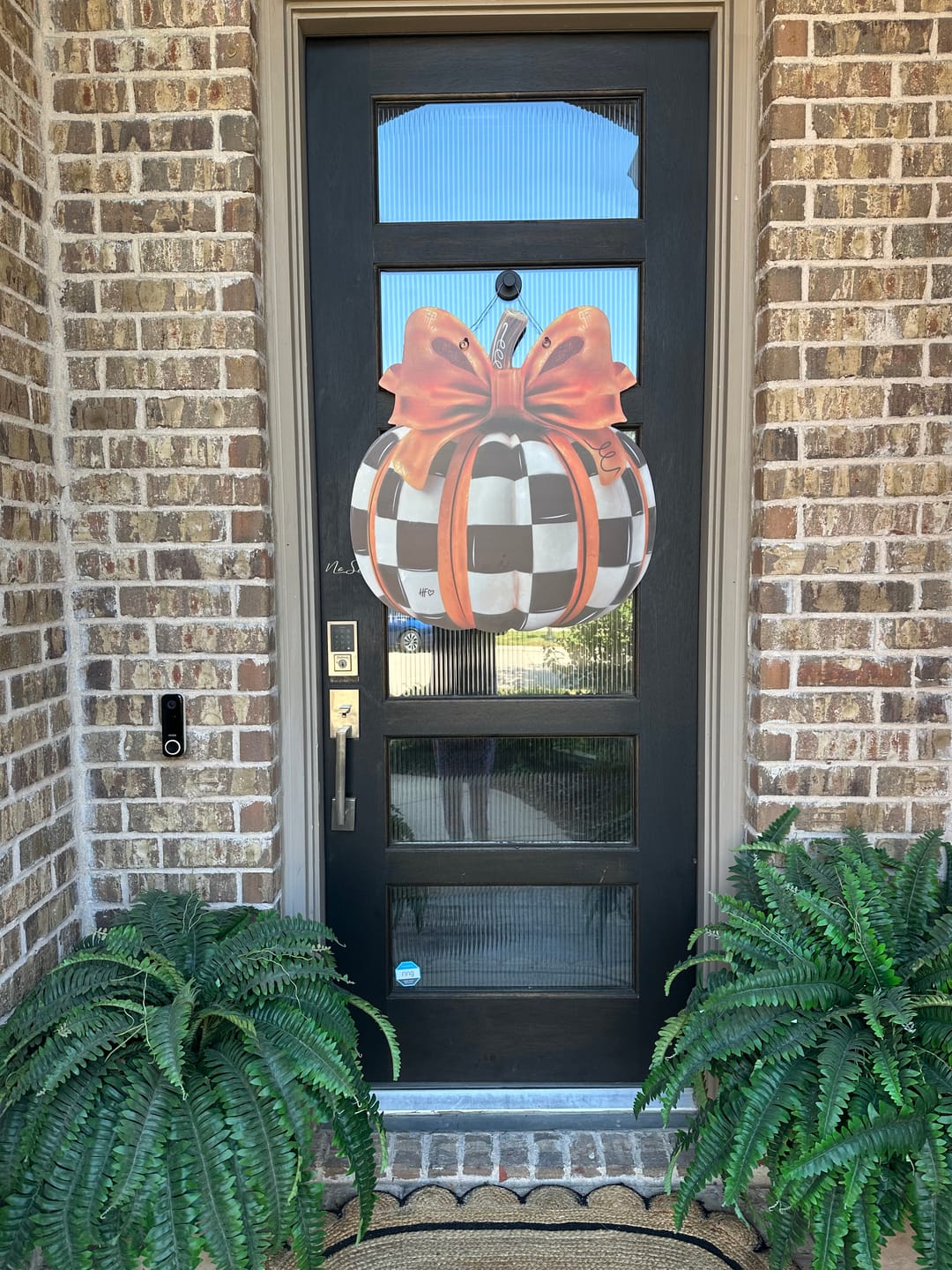 Customer photo review of Ringing Fancy Door Hanger