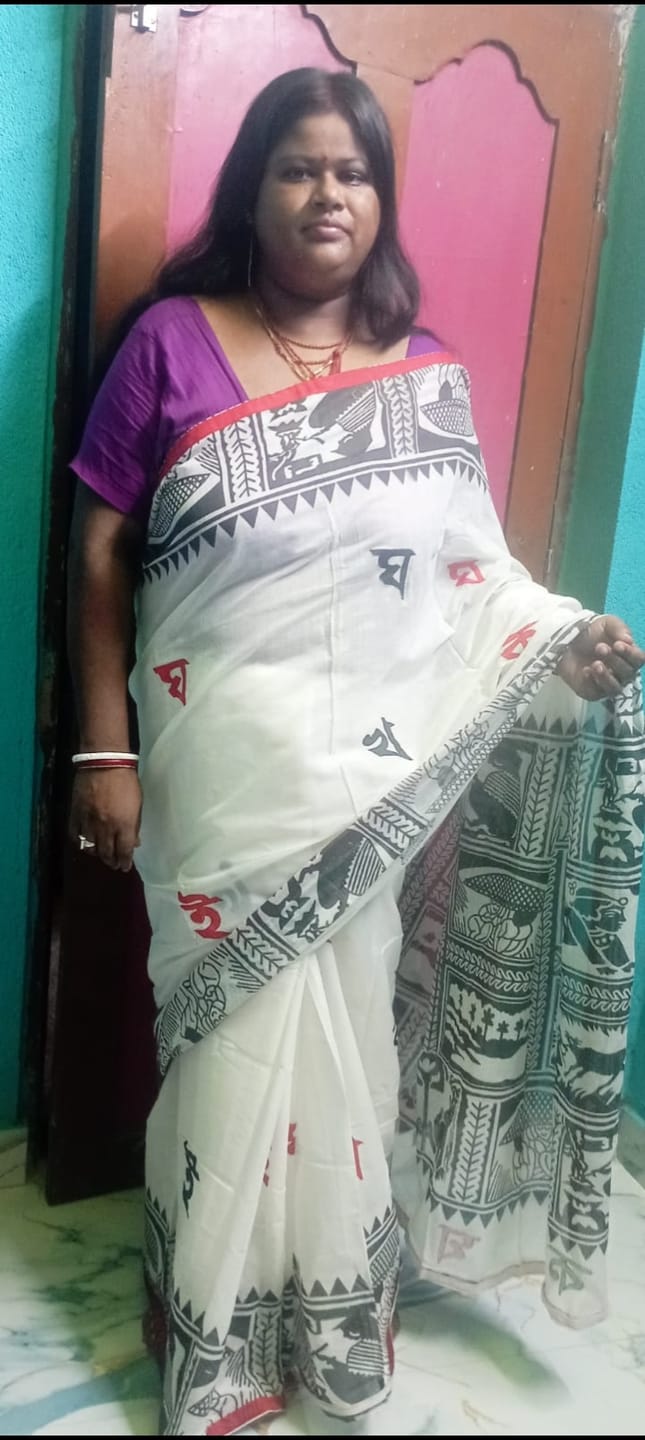 Customer photo review of White Appliqué Work Sahajpath Saree