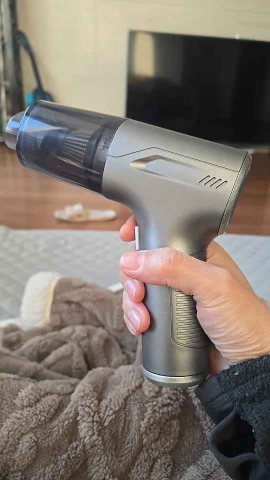 Customer photo review of DOUA MiniVac Pro