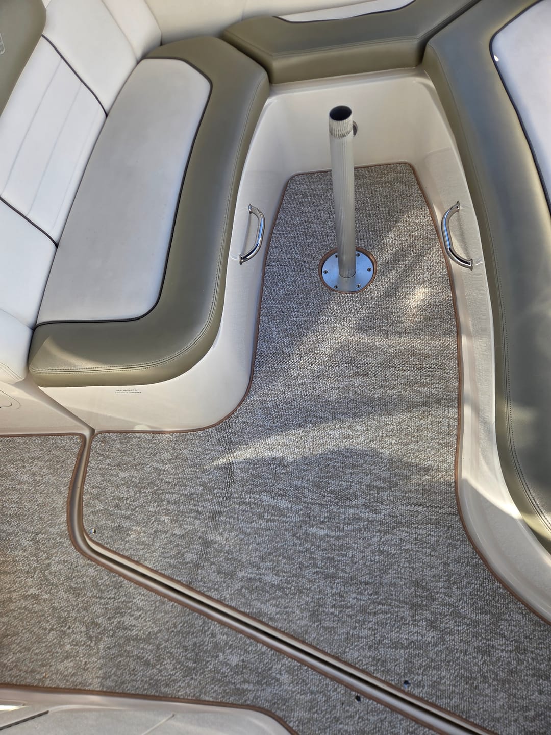 Customer photo review of 2007-2009 Sea Ray 310 Sundancer Snap in Boat Carpet