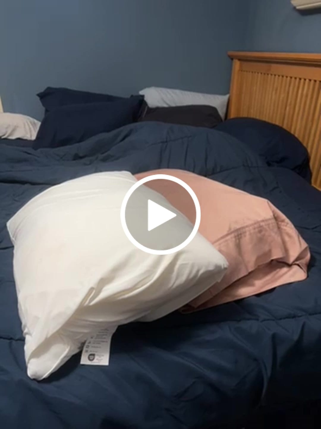 Customer video review of The Marshmalloo Pillow
