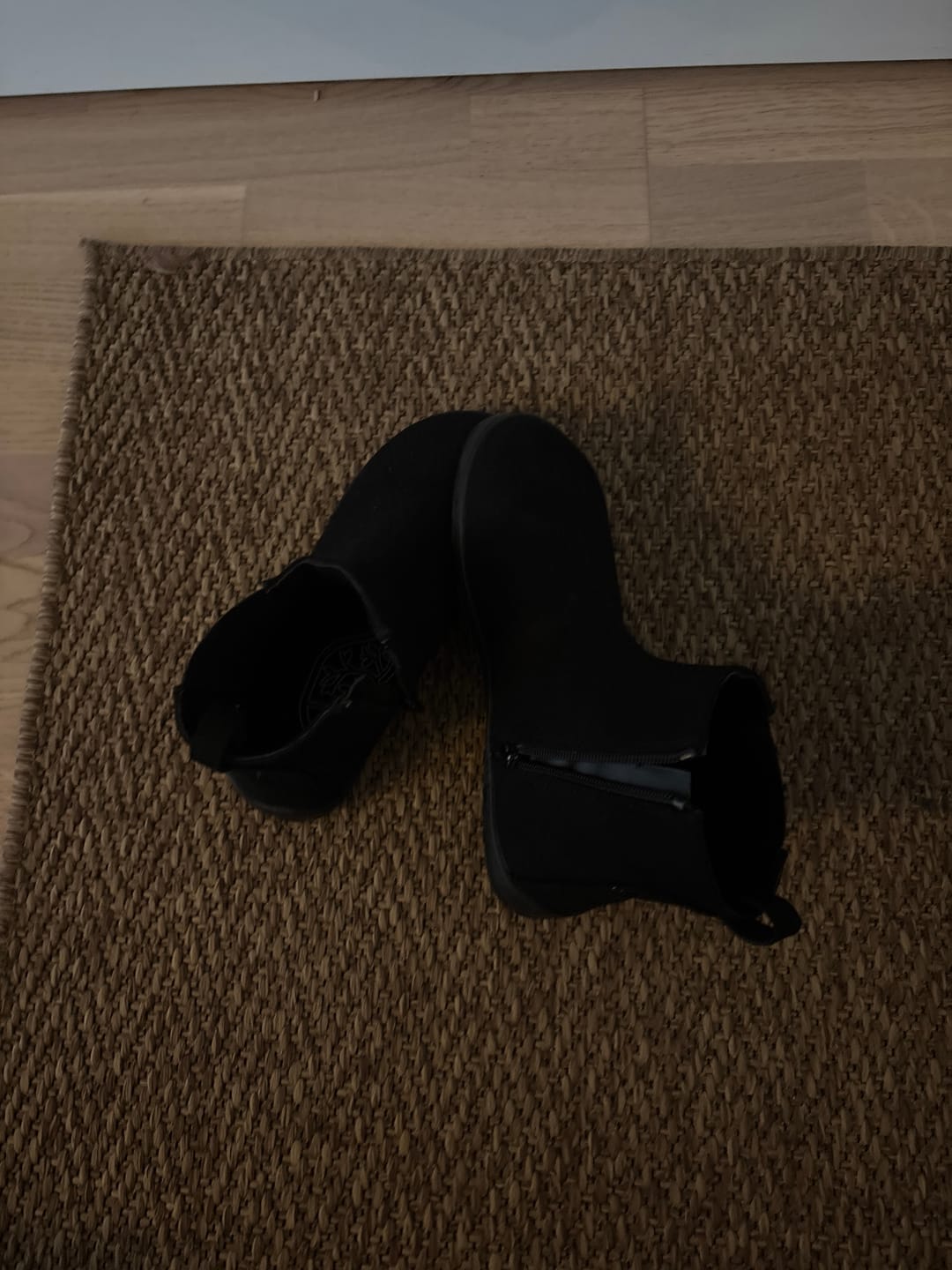 Customer photo review of Vaistoa Kajo 2 -paljasjalkanilkkurit