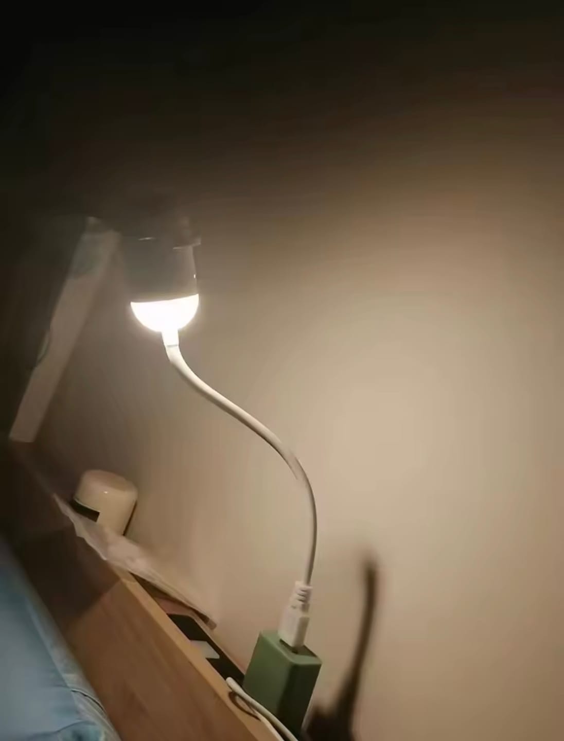 Customer photo review of Lunara -  Lass den Stress nicht bis ins Bett, sondern verschwinde unter deinem eigenen Sternenhimmel
