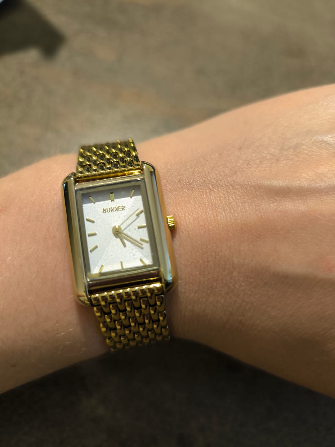Customer photo review of Olivia Gold White