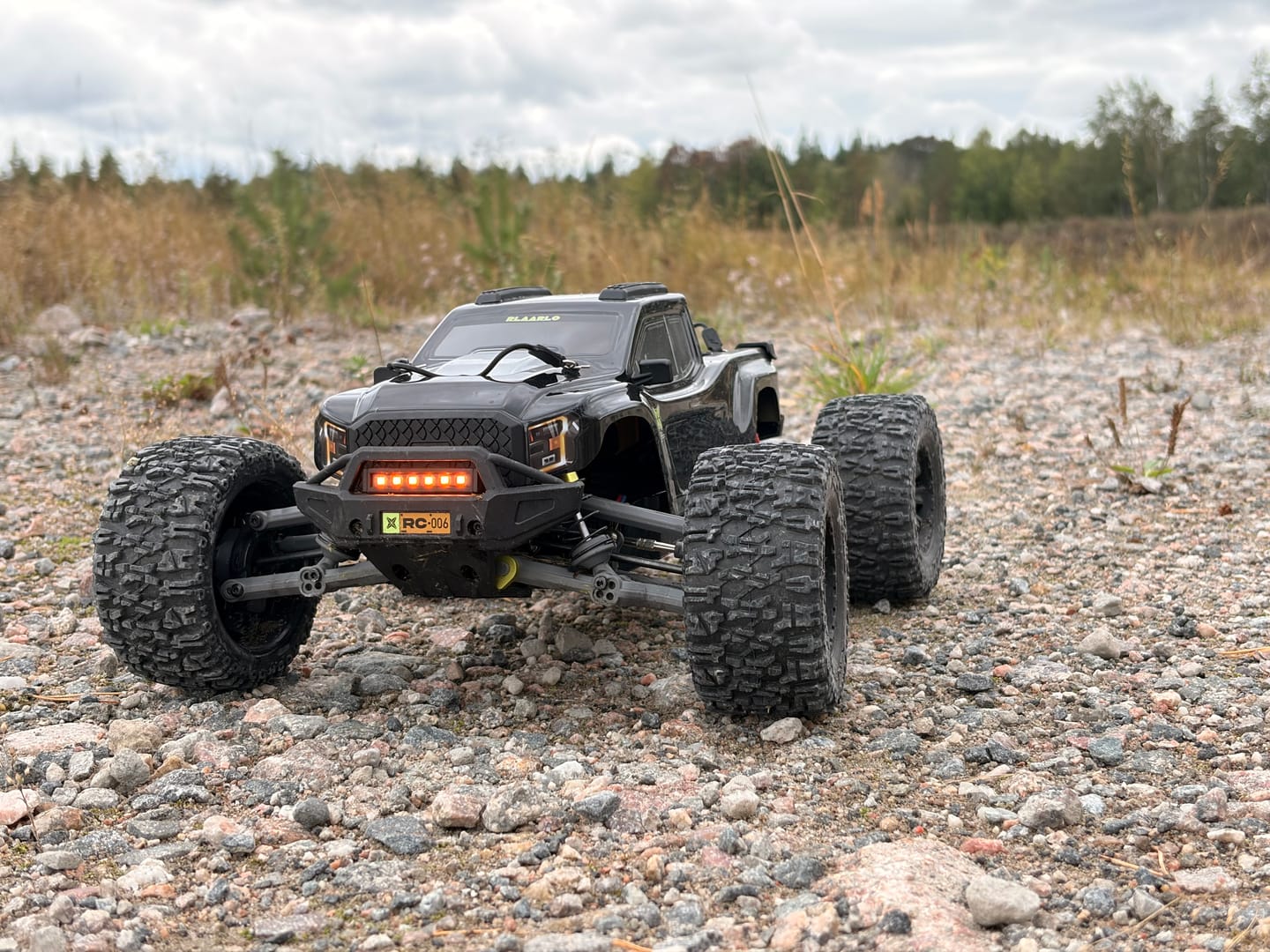 Customer photo review of Omni-Terminator Carbon Fiber MINI 1:10 Scale RTR Brushless Monster Truck | RZ001B-C