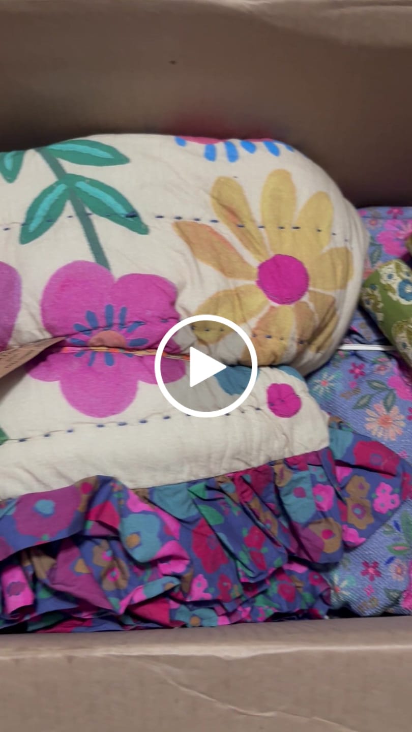 Customer video review of 116 Natural Life Bedding Bundle | 10pcs