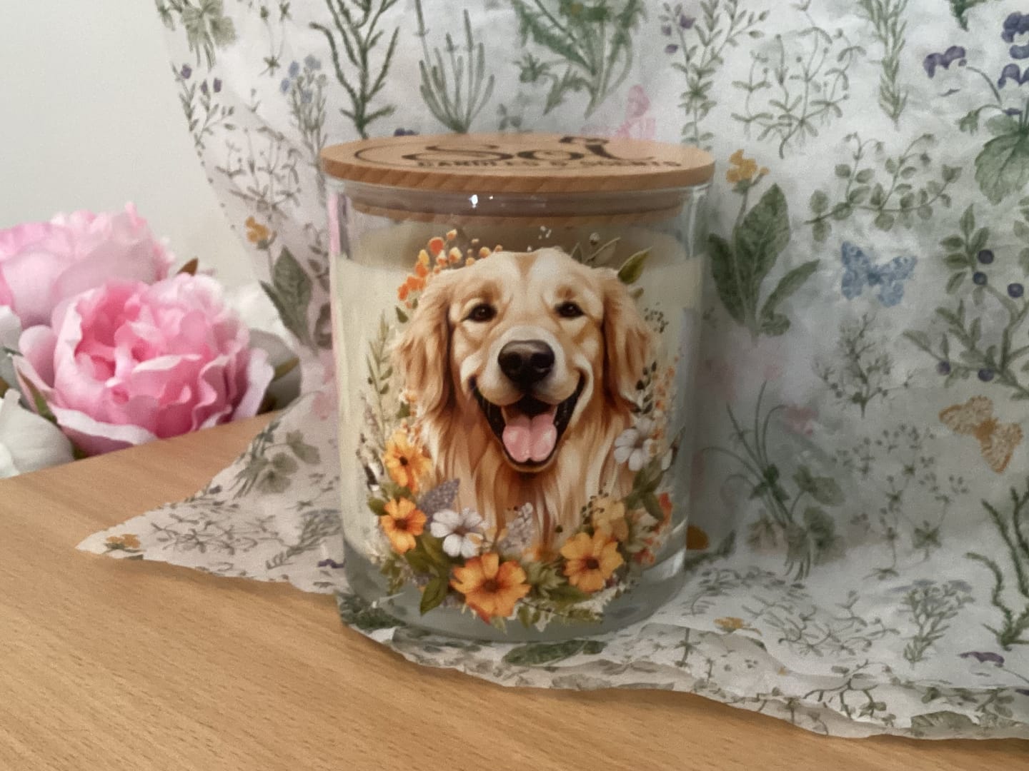 Customer photo review of Golden Retriever Floral Xlarge Candle