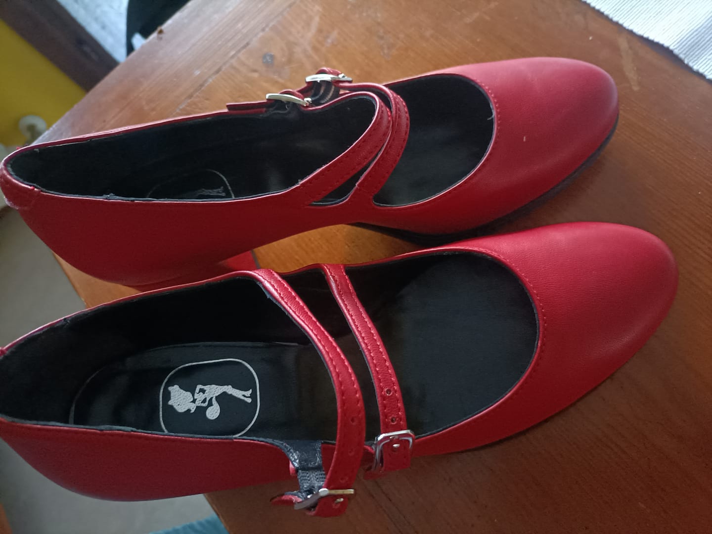 Customer photo review of Tetris Red maryjane in guantino rosso tacco 7 artigianale marchigiana