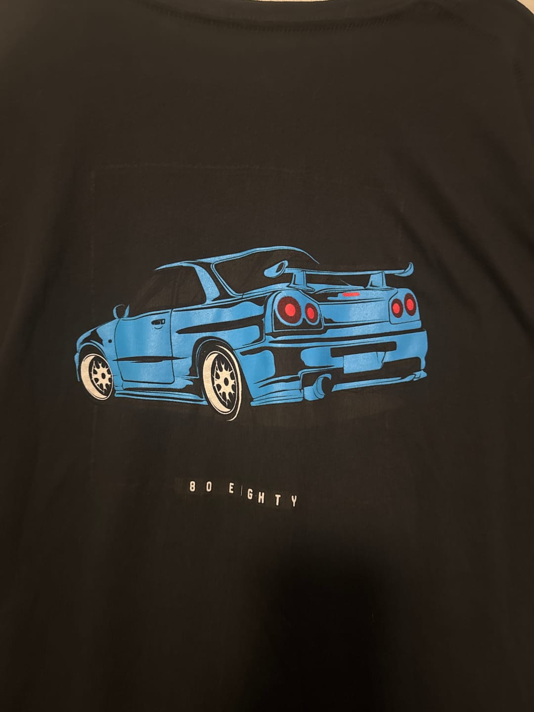 Customer photo review of 80Eighty® Mystery Shirt
