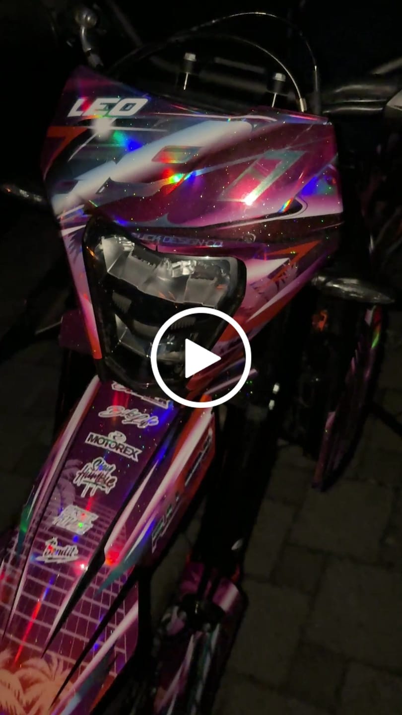 Customer video review of RETRO - GRAPHICS KIT