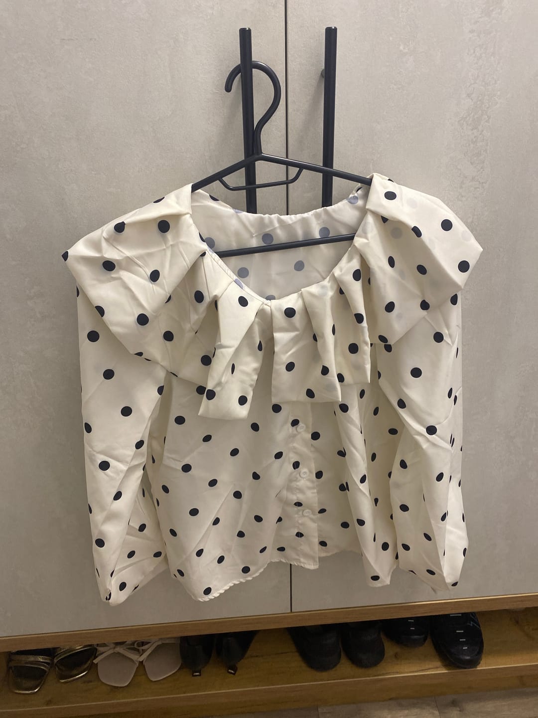 Customer photo review of Camasa Dottina cu imprimeu buline si guler lat