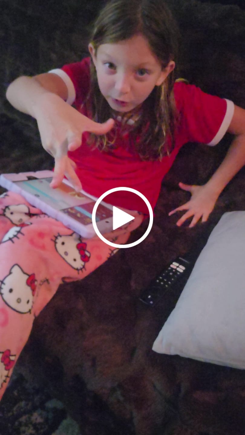 Customer video review of Cloud Throw Blanket