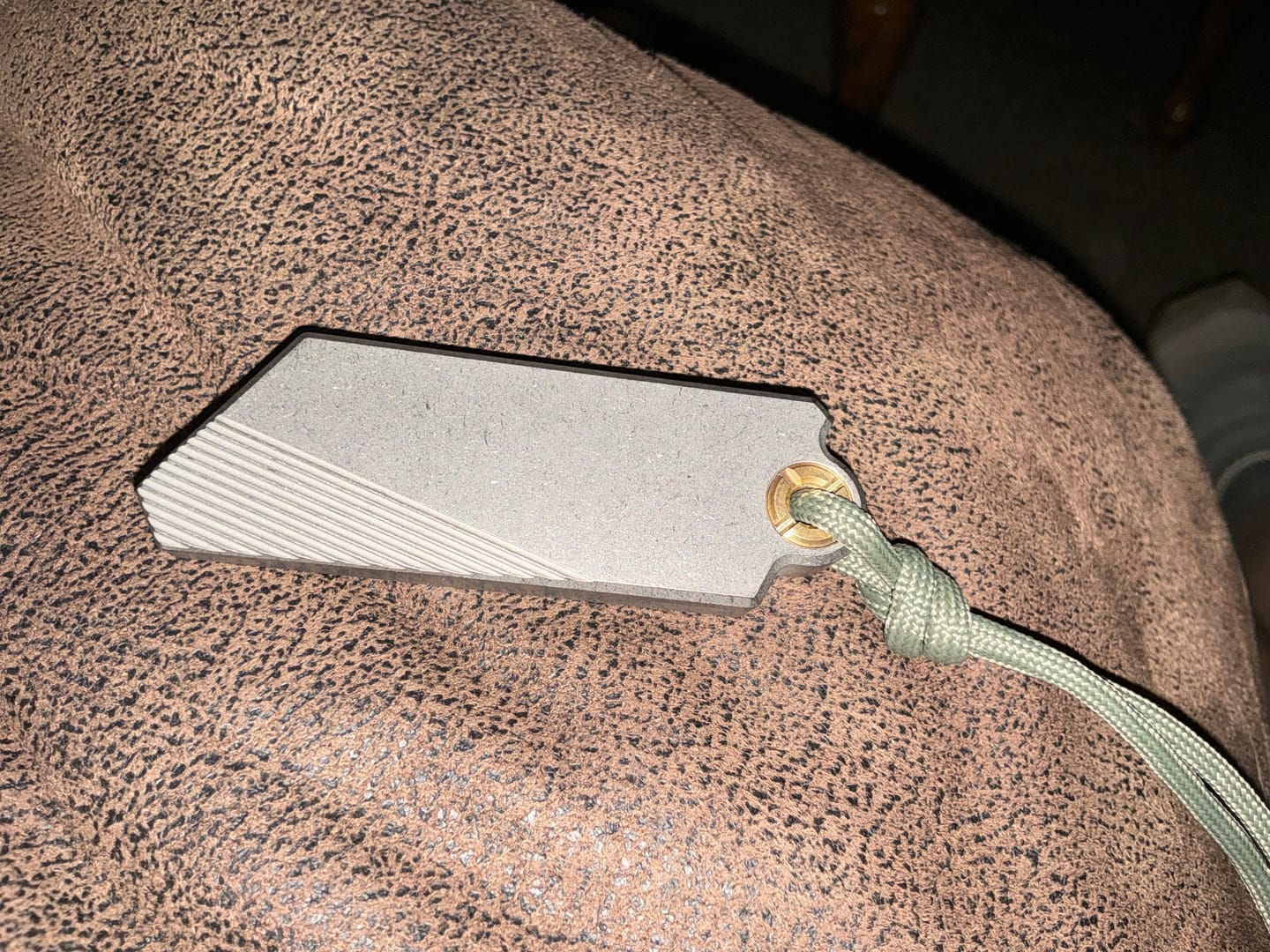 Customer photo review of G9 Utility Knife (Titanium/Brass)