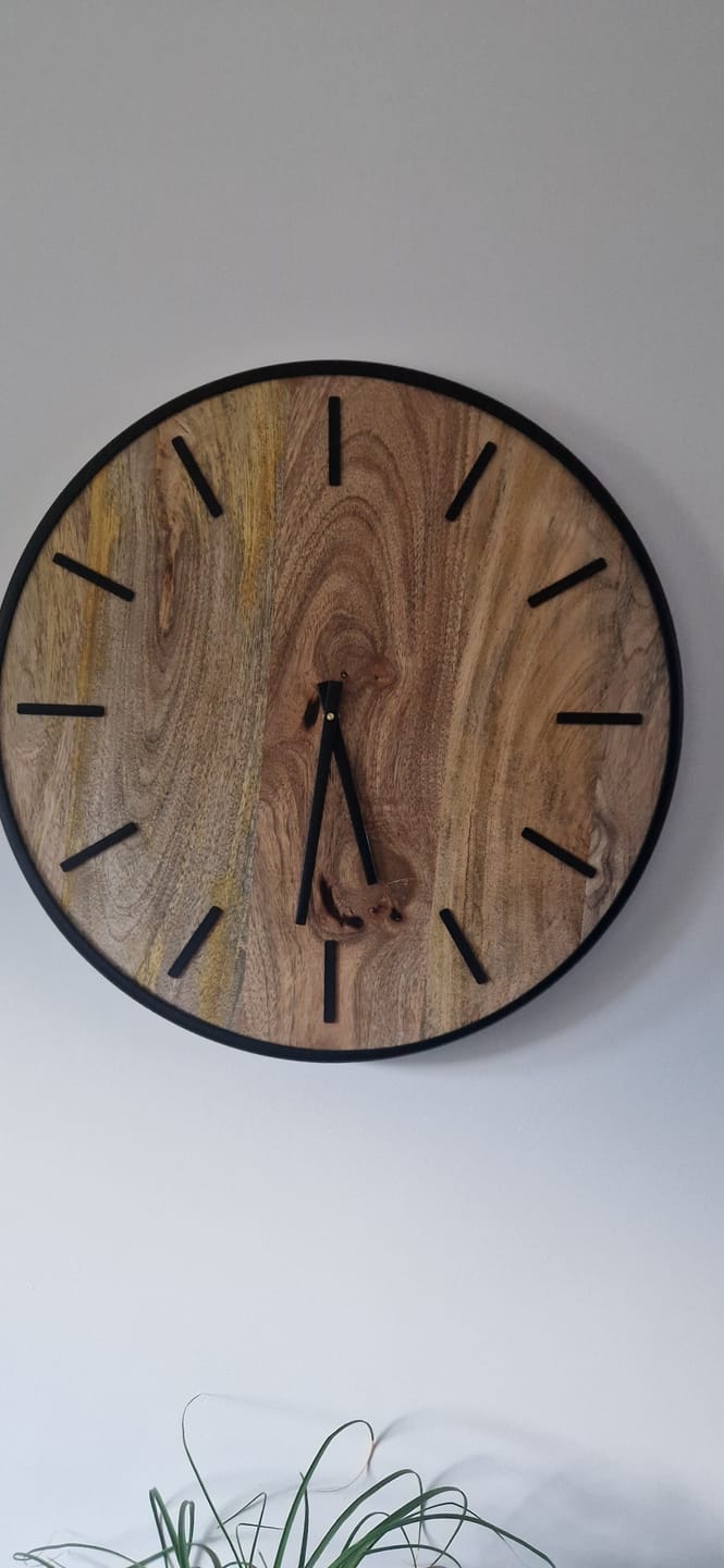Customer photo review of Klok Wandklok industrieel | Mangohout Staal | ø 50cm / ø 41cm