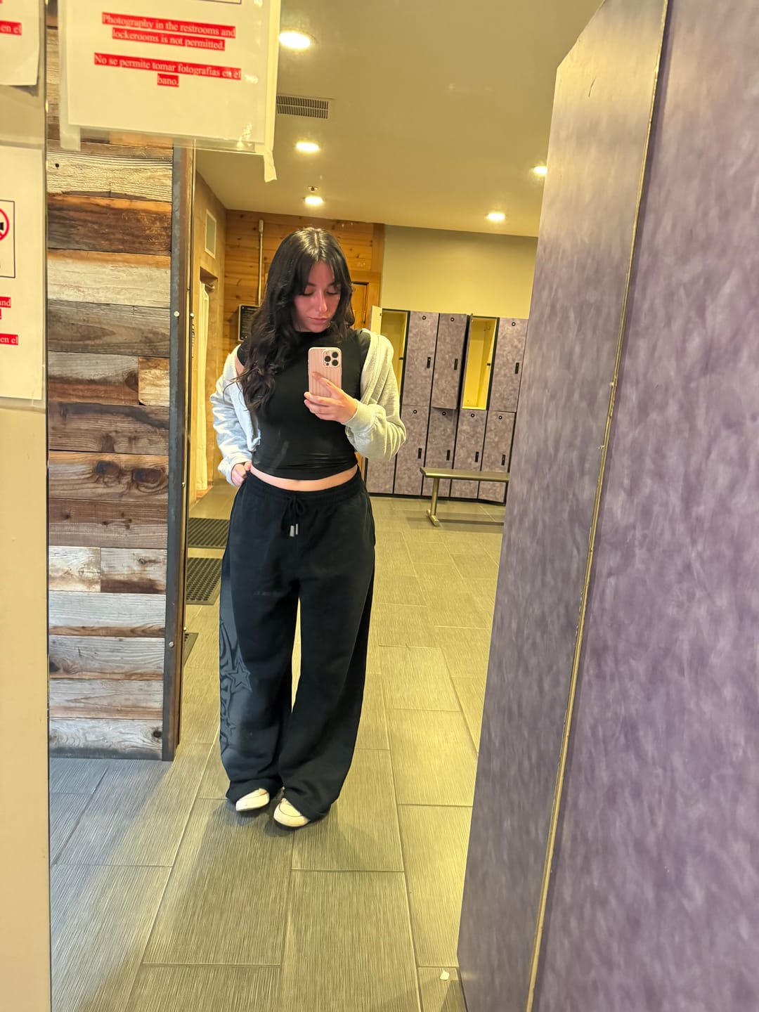 Customer photo review of W281 Flashback Joggers