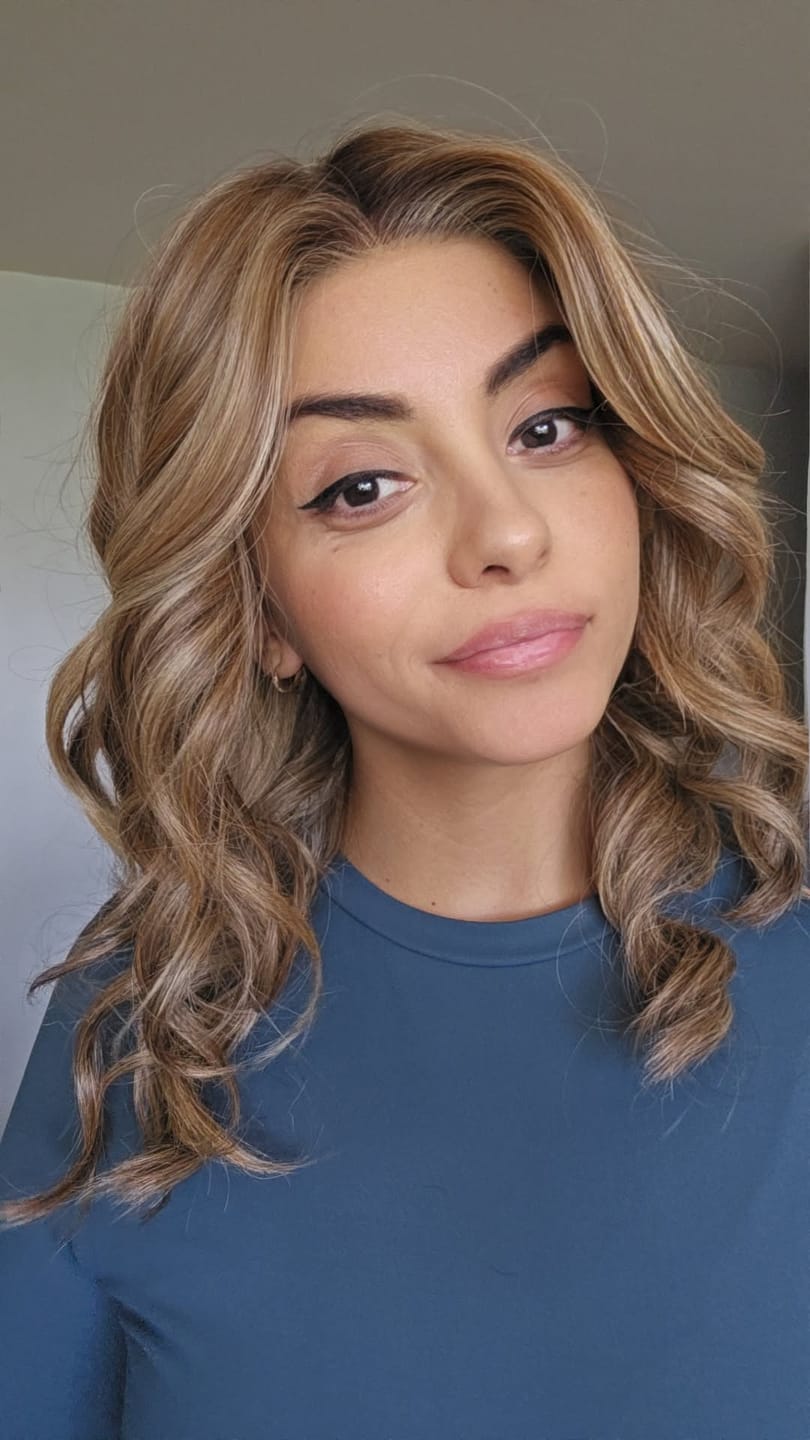 Customer photo review of BOMBSHELL BEAUTY - Walnut Latte