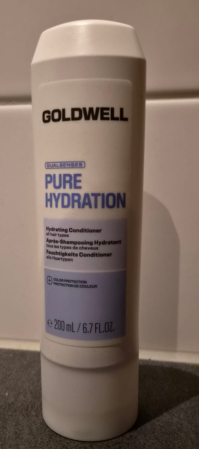 Customer photo review of Pure Hydration Hydrating Conditioner