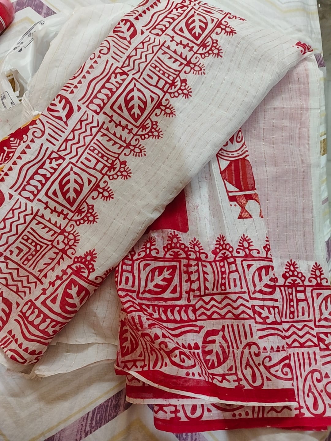Customer photo review of Red & White Pecha Applique work Saree