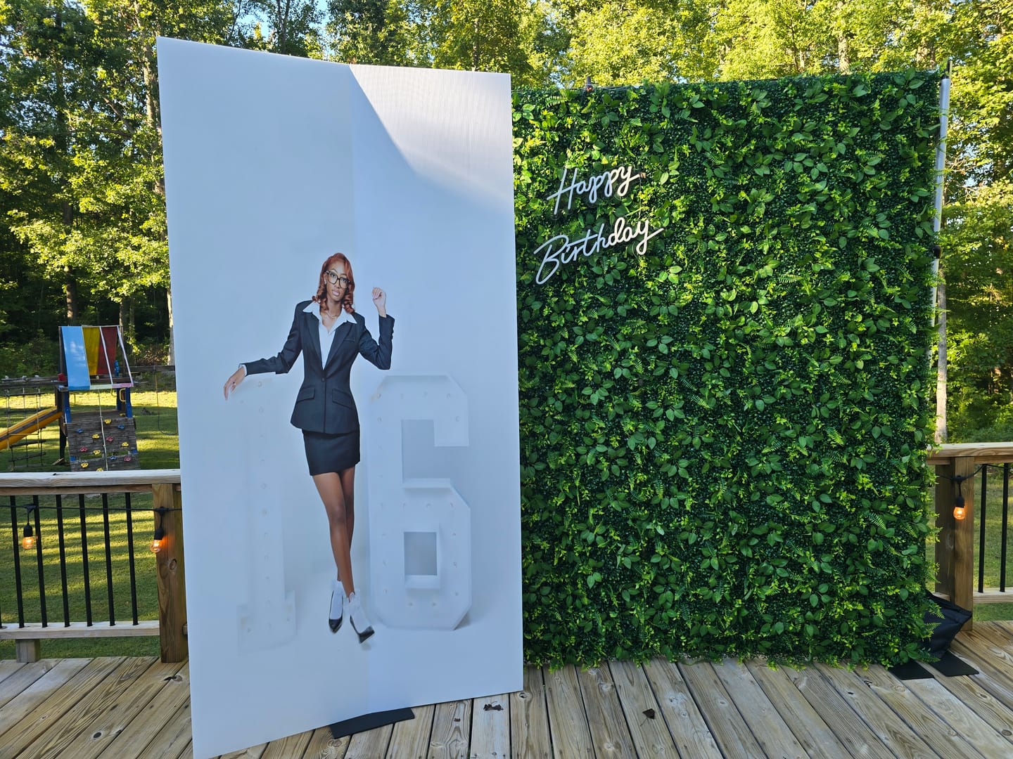Customer photo review of 8*8ft Artificial Grass Wall Backdrop ALFWL151-Perfect for Weddings, Parties & Event Decor