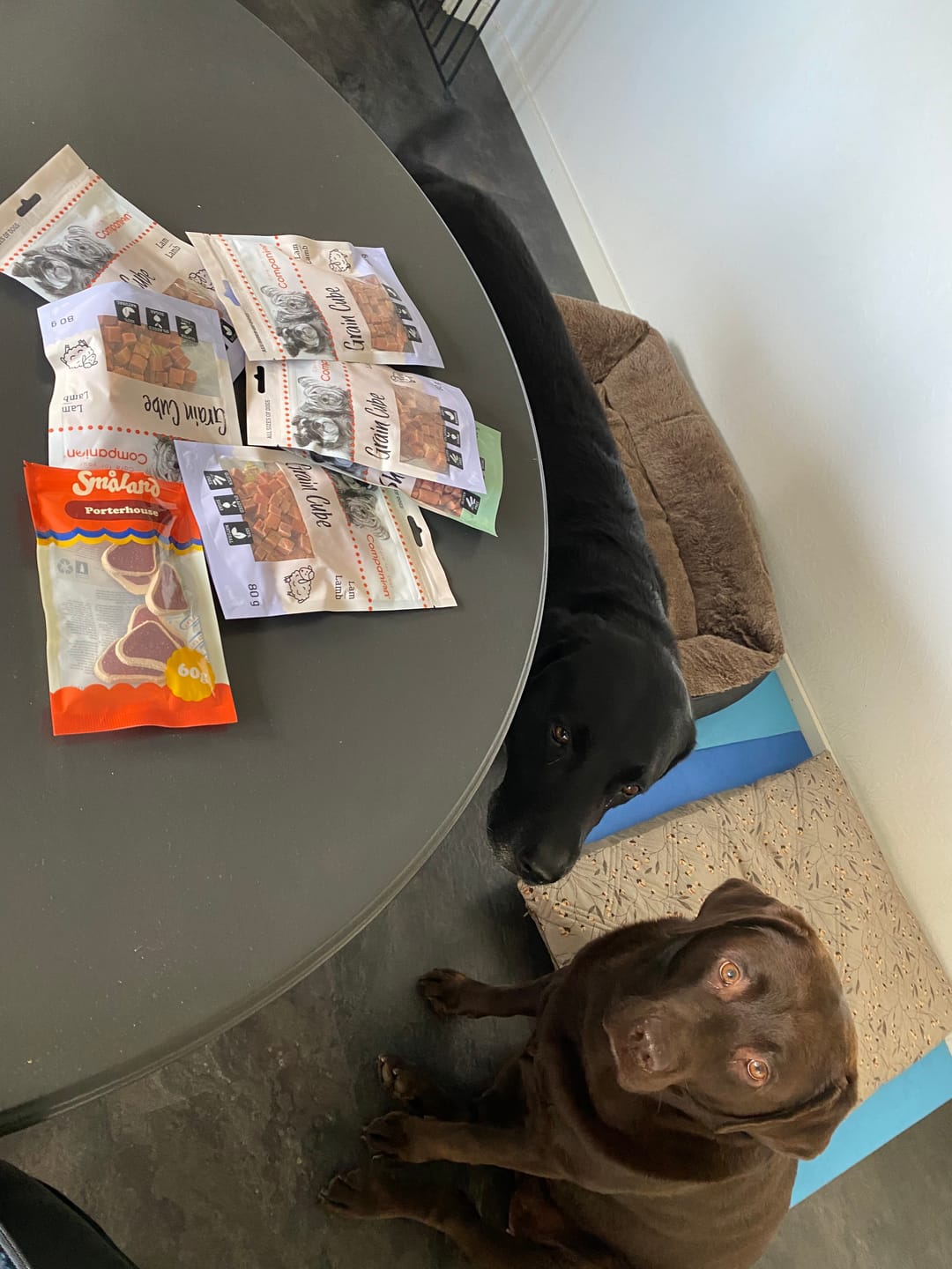 Customer photo review of Småland - Porterhouse snacks, 60g