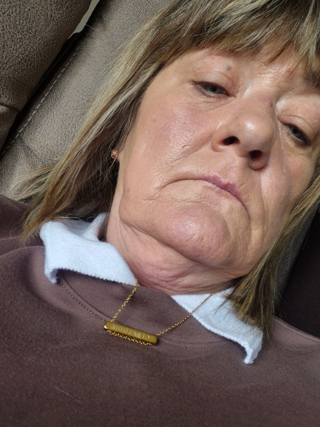 Customer photo review of 2cm Letter Bar Necklace Gold Horizontal