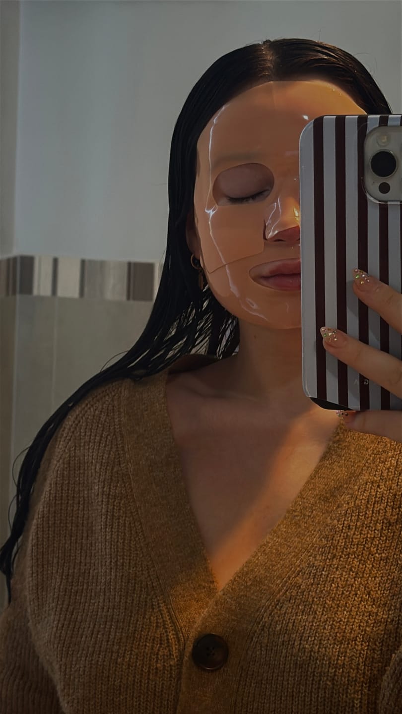 Customer photo review of Glass Skin Mask PDRN & Peptides