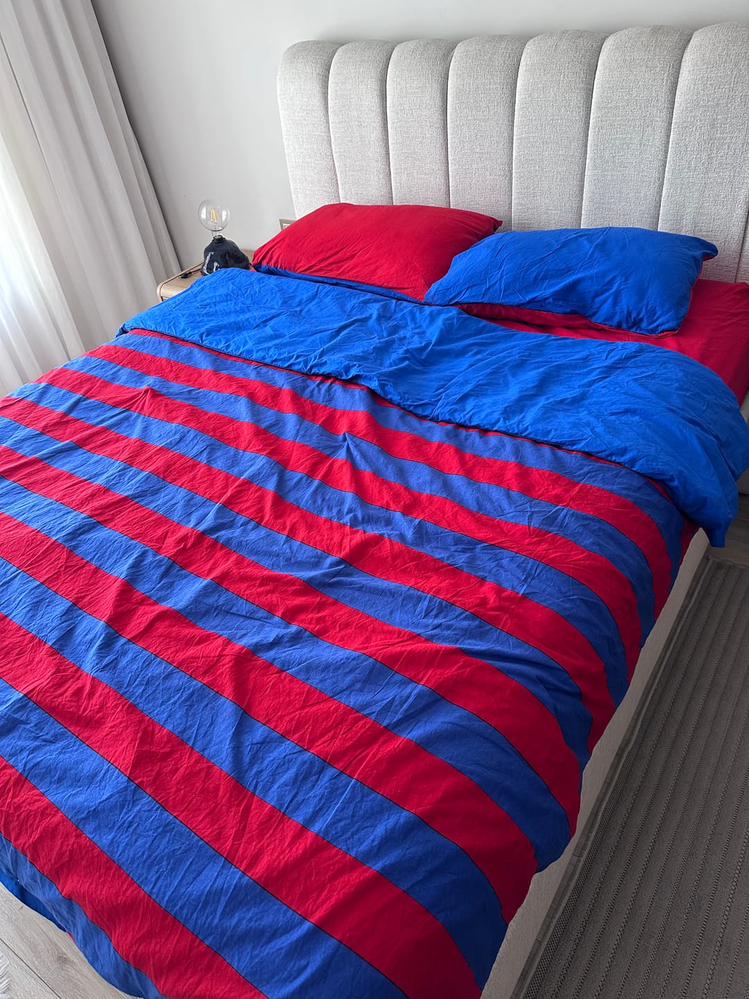 Customer photo review of Cozy Home Popping Colors Çift Kişilik Lastikli Çarşaflı Nevresim Takımı Blaze Kırmızı