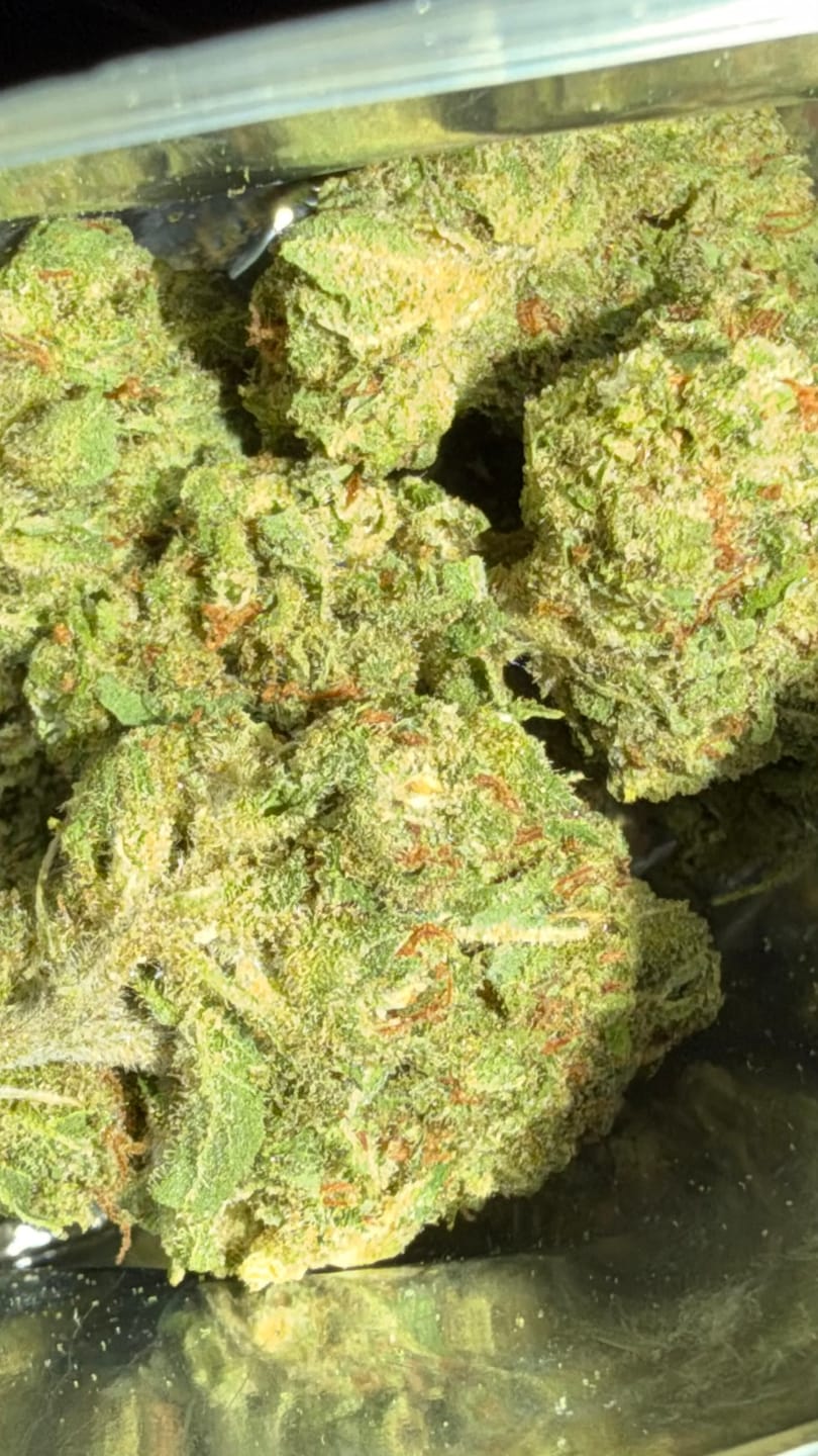 Customer photo review of Sour Headband THCA Flower